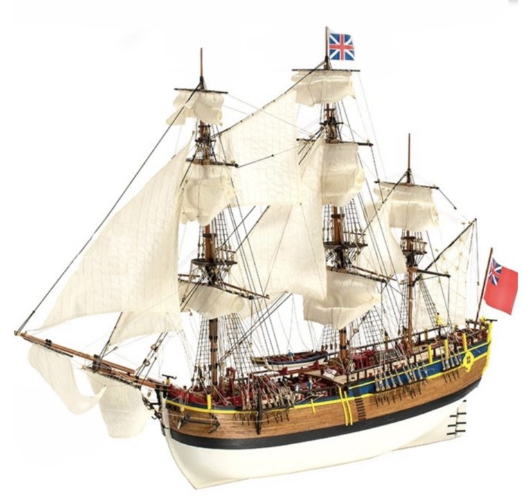 Maquette de bateau en bois HMS Andeavour